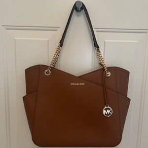 Michael Kors Jet Set Travel Bag
